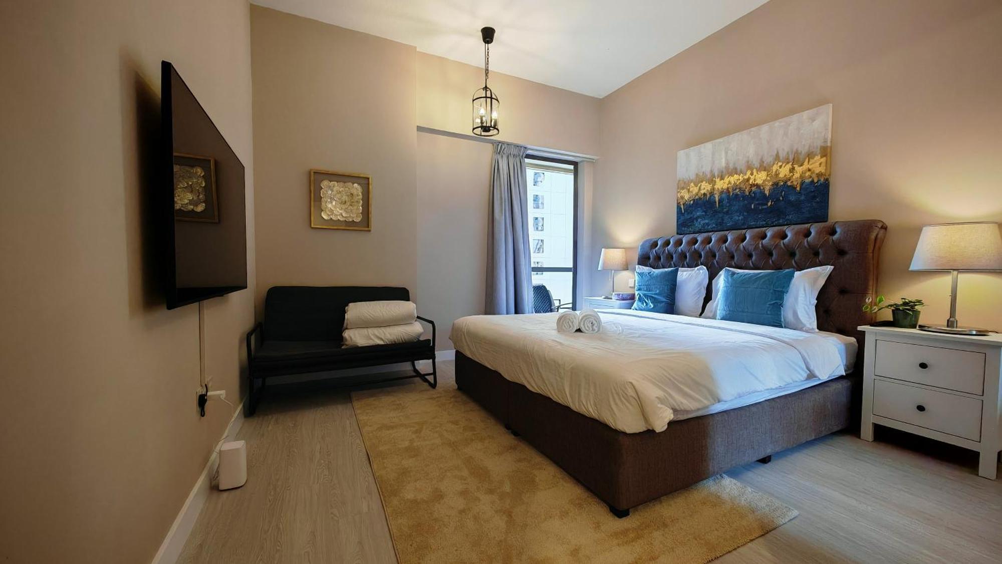 Modern, Spacious, Luxe 5Br Plus Maid Condo In Jbr, Near Jbr Beach, Marina View, By La Buena Vida Holiday Homes