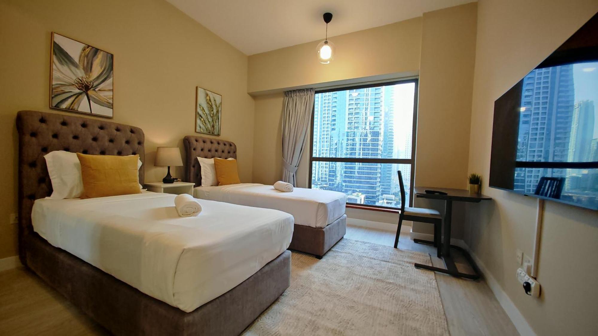 Modern, Spacious, Luxe 5Br Plus Maid Condo In Jbr, Near Jbr Beach, Marina View, By La Buena Vida Holiday Homes * Dubai